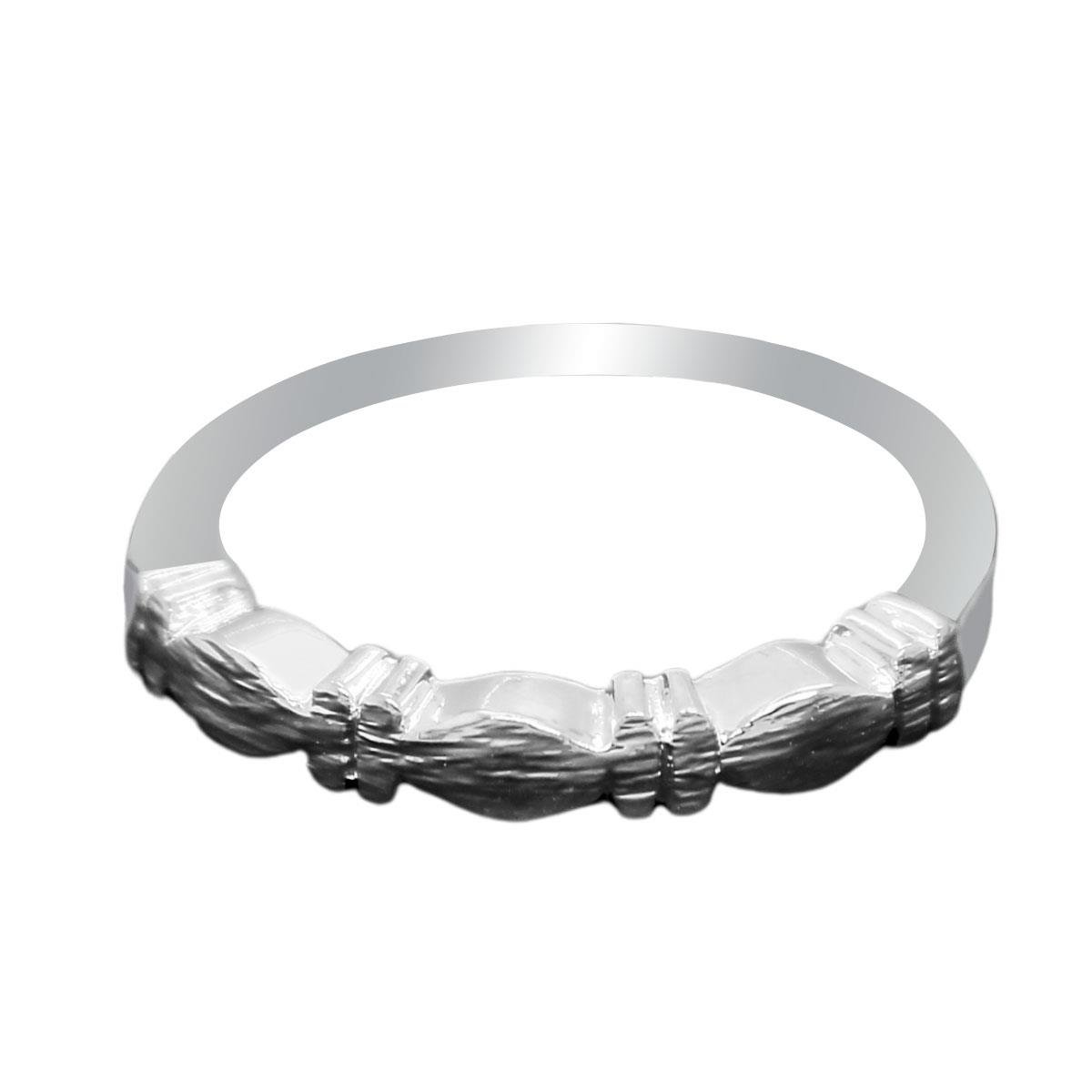 Anel Delicado Folheado a Prata