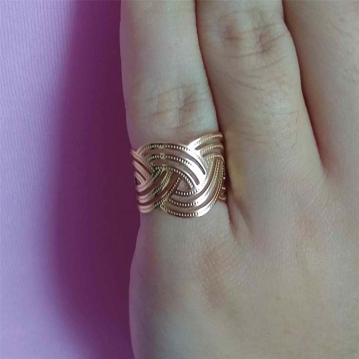 Anel Vazado Com Listras Folheado a Ouro