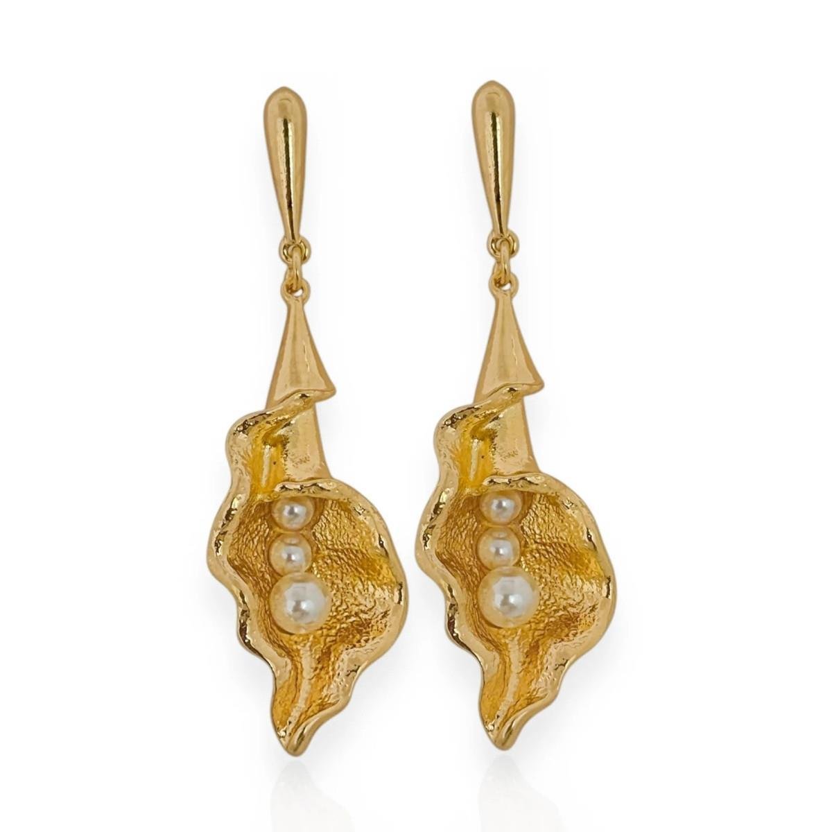 BRINCO BANHADO A OURO CONCHA 3 PEROLAS