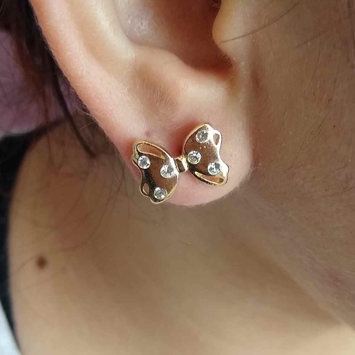 Brinco de Laço com Strass Folheado a Ouro
