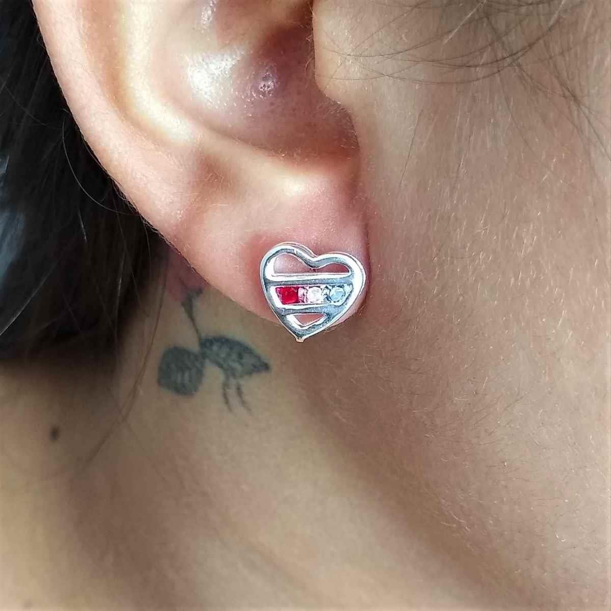 Brinco de Coração com Strass Colorido Folheado a Prata