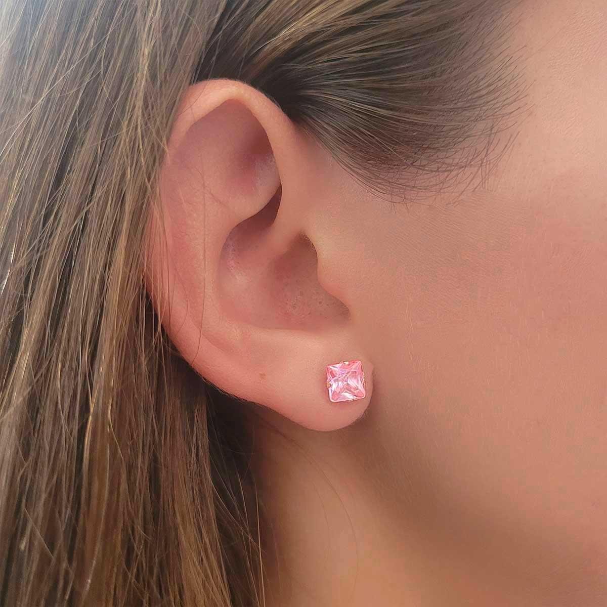 Brinco de Prata Quadrado Ponto de Luz 6mm