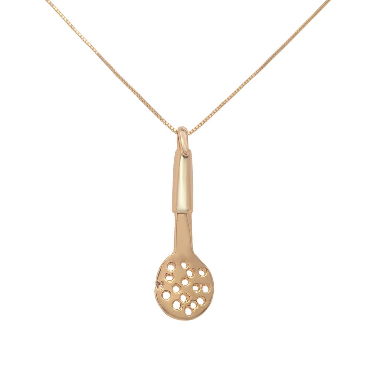 Colar com Pingente de Escumadeira Folheado a Ouro