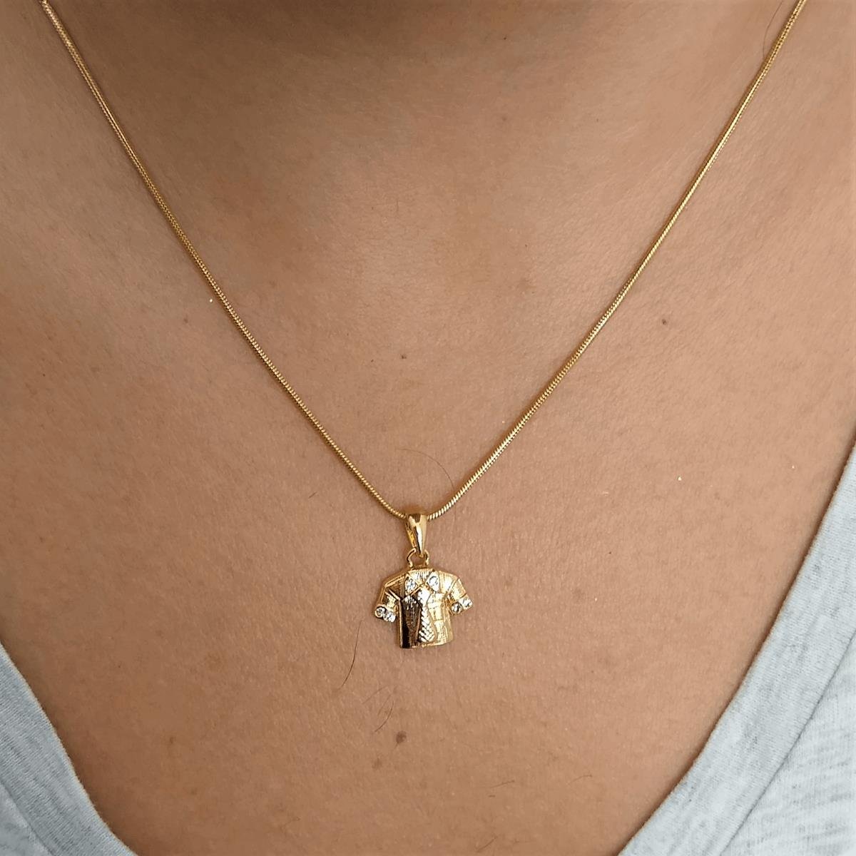 Pingente Camisa Folheado a Ouro