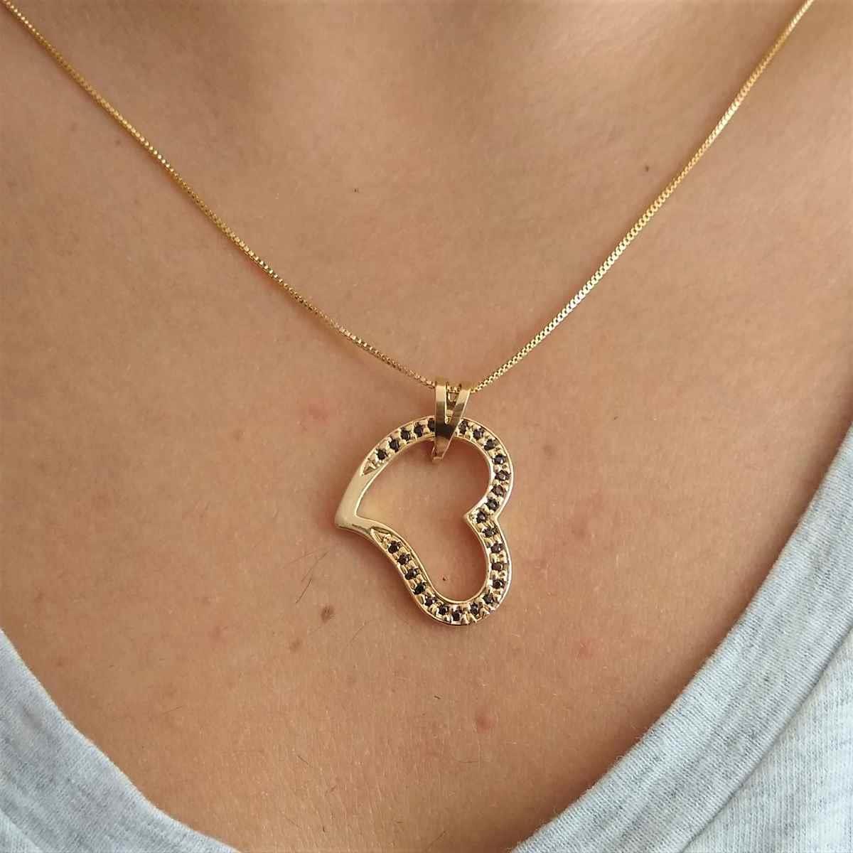 Pingente Coração Vazado Cravejado Folheado a Ouro